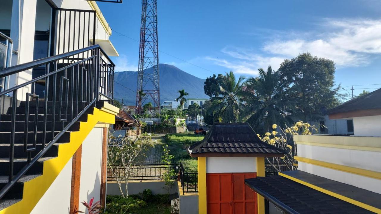 Pool Villa Saung Suluh Purwokerto Esterno foto